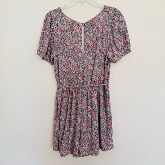 American Eagle Floral Carnation Wrap Front Lightweight V Neck Summer Romper Sz L - Picture 8 of 15